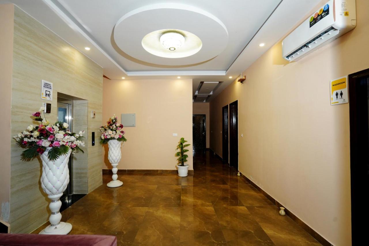 Expomart Inn Большая Нойда Экстерьер фото
